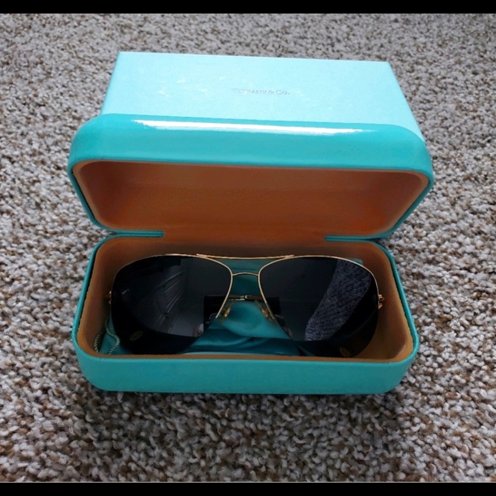 Tiffany & Co Aviator Sunglasses